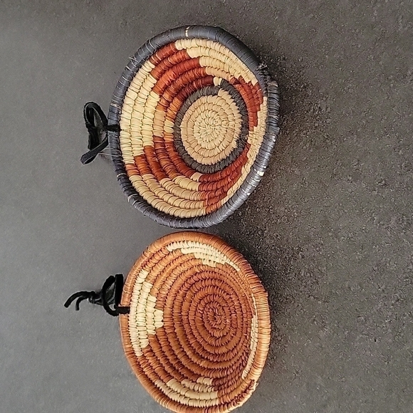 Set Of (4) Hand-Woven Mini Tribal Baskets - Picture 2 of 9